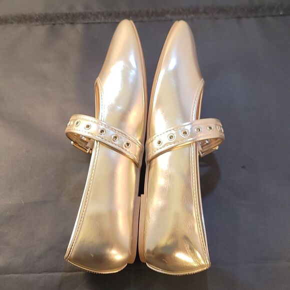 BRAND NEW STEVE MADDEN BALLET WITH STRAP CHIC GOLD MARY JANE - Picture 9 of 14